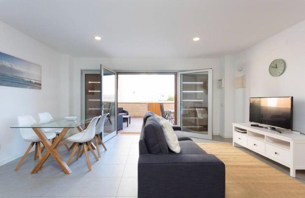 Modern Seafront Flat With A Private Garage Daire El Médano Dış mekan fotoğraf